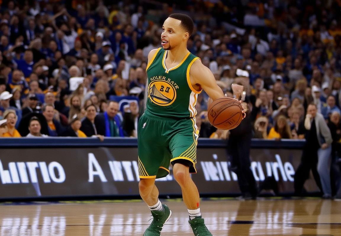 2015NBA季后赛：勇士火箭巅峰对决，库里绝地反击，心理博弈经典回顾(图2)