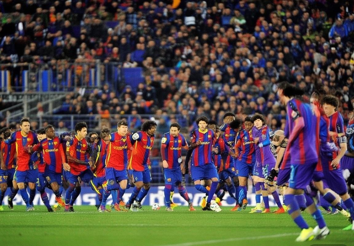 巴塞罗那vs水晶宫：巅峰对决，梅西与扎哈领衔的控球与反击之战(图3)